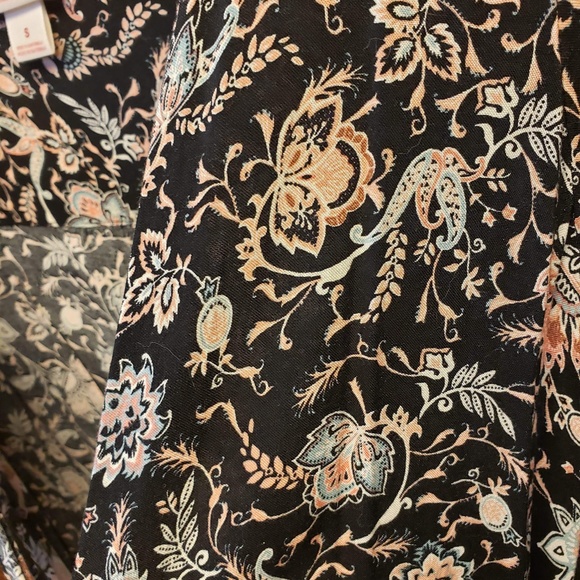 Romper - Picture 2 of 2